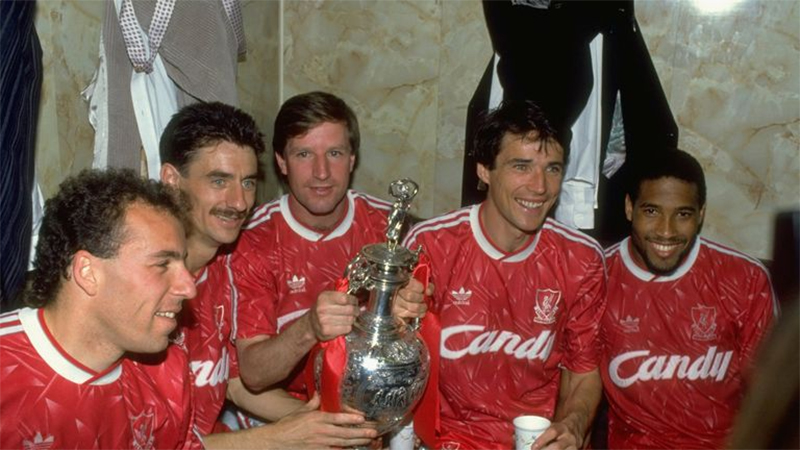 liverpool-vo-dich-nam-1990